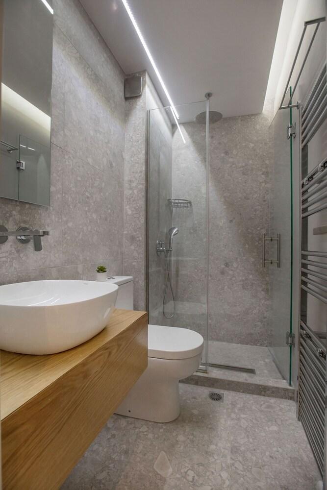 Nikis Suites Syntagma-Plaka By Ghh Athens Exterior photo