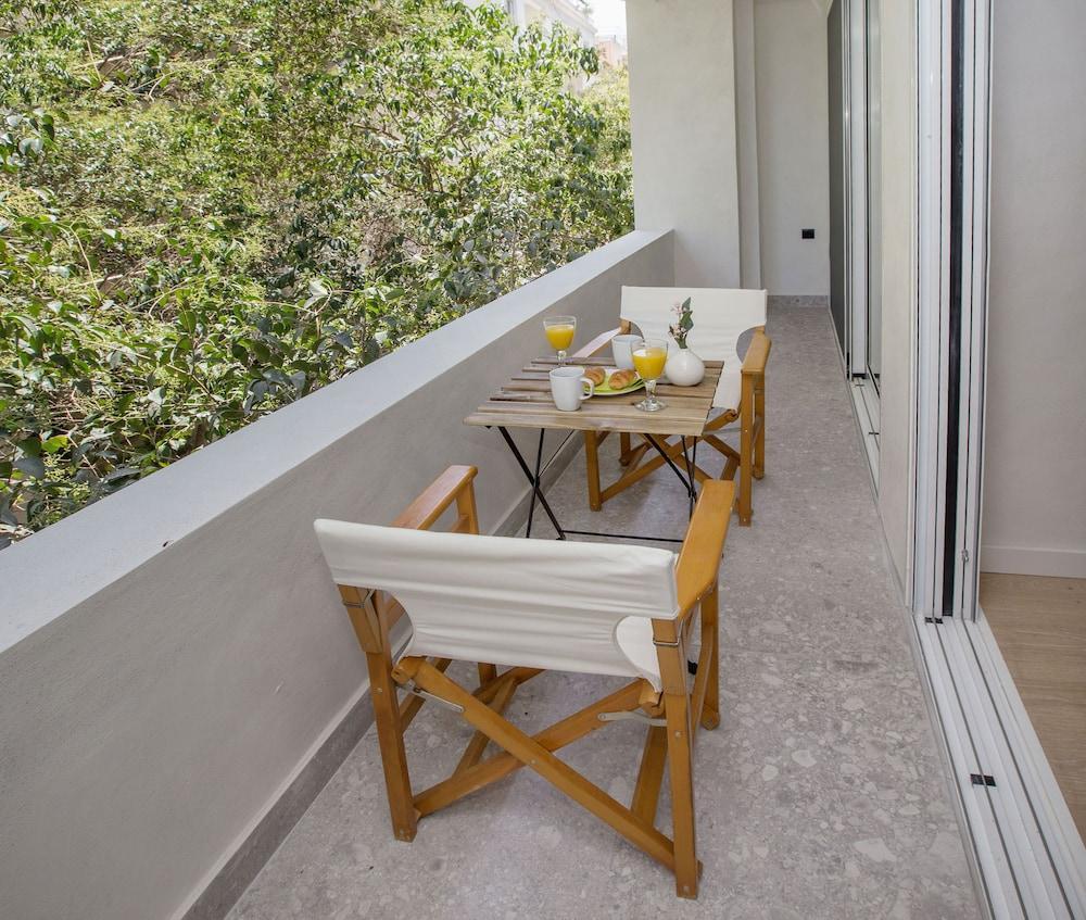 Nikis Suites Syntagma-Plaka By Ghh Athens Exterior photo